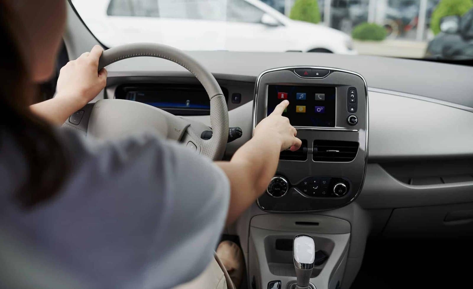 Véhicule de prêt garage auto à La Talaudière